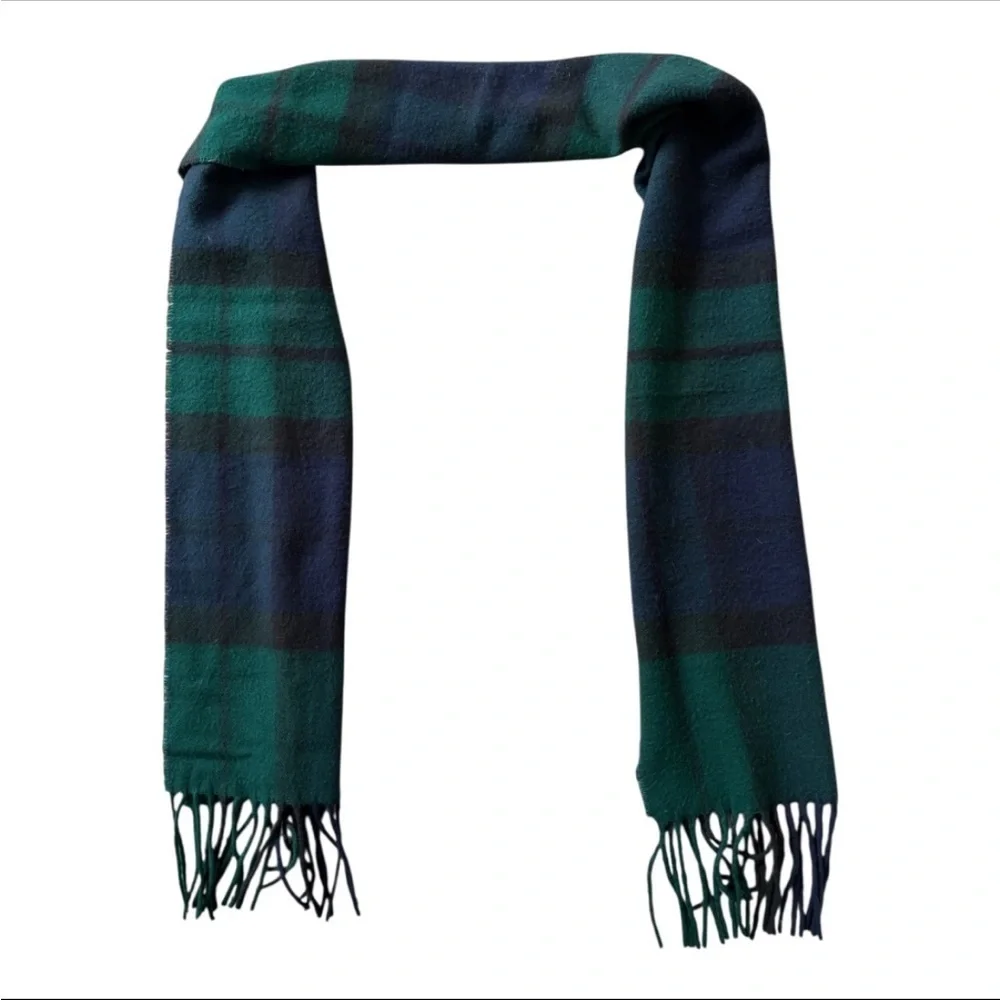 V. FRAAS Cashmink Unisex Tartan Scarf in Green and Blue Plaid Design